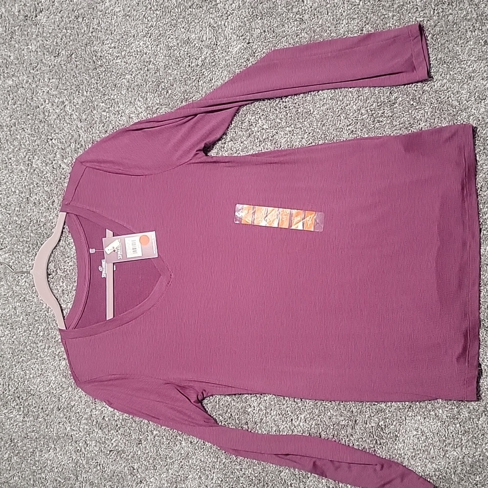 Spalding Tee Medium NWT